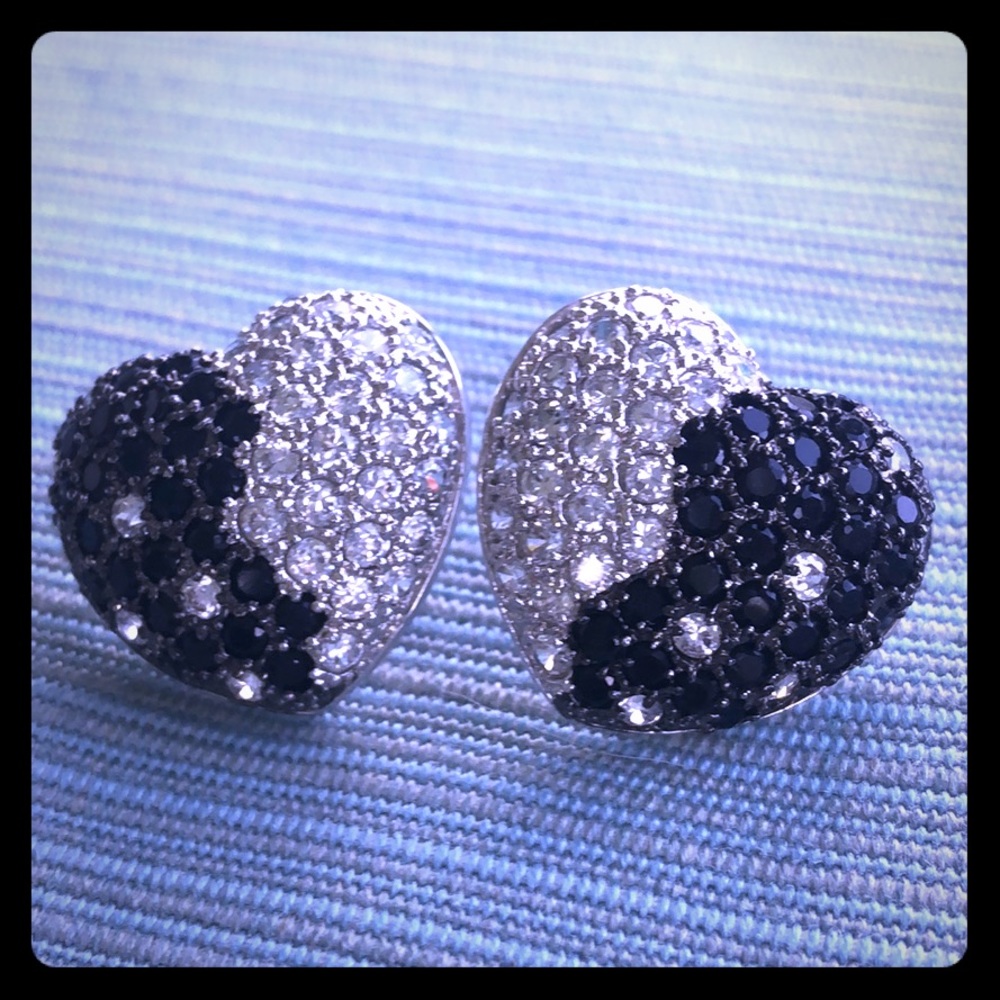 🎁🎉🎄Holiday rhinestone earrings🎉